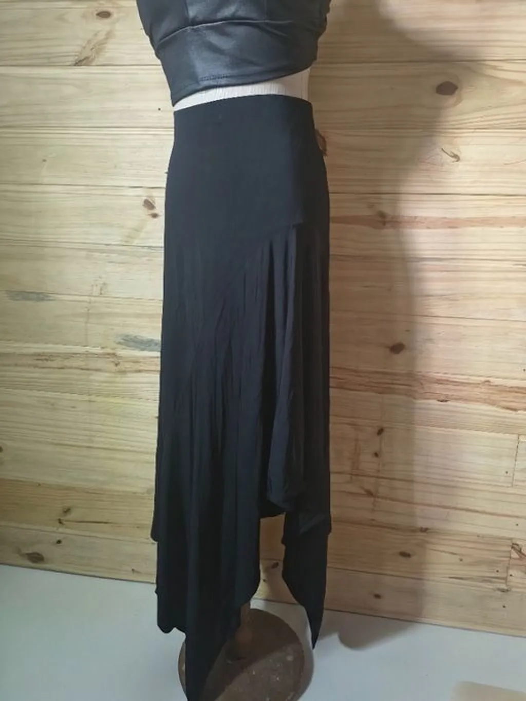 farm saia assimetrica preta