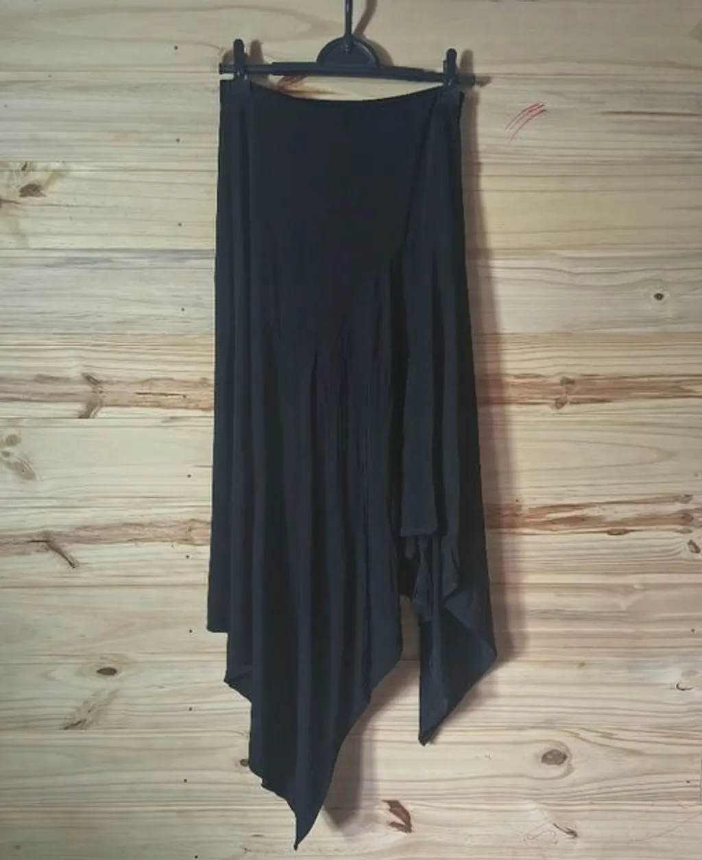 farm saia assimetrica preta