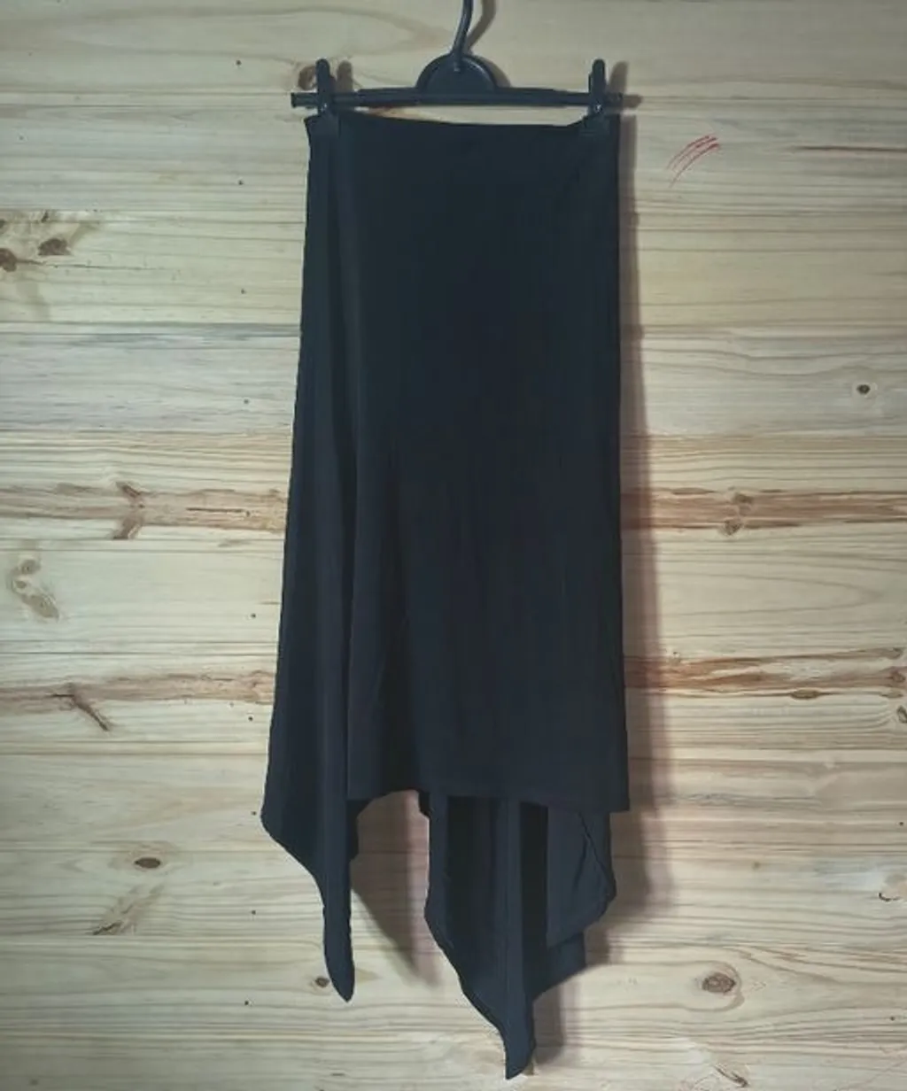 farm saia assimetrica preta