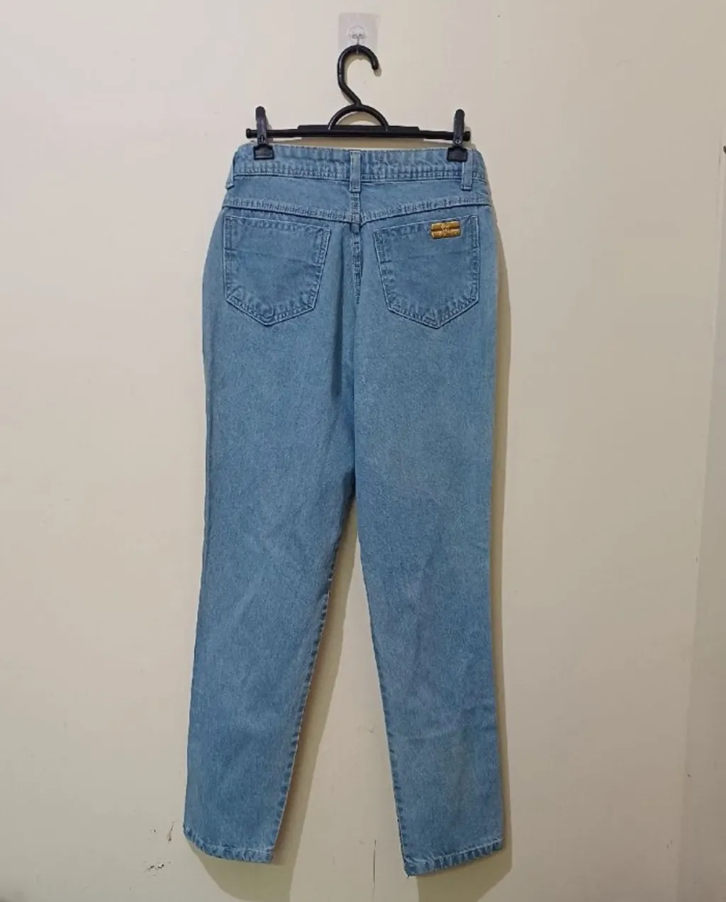 calça feminina xadrez e jeans