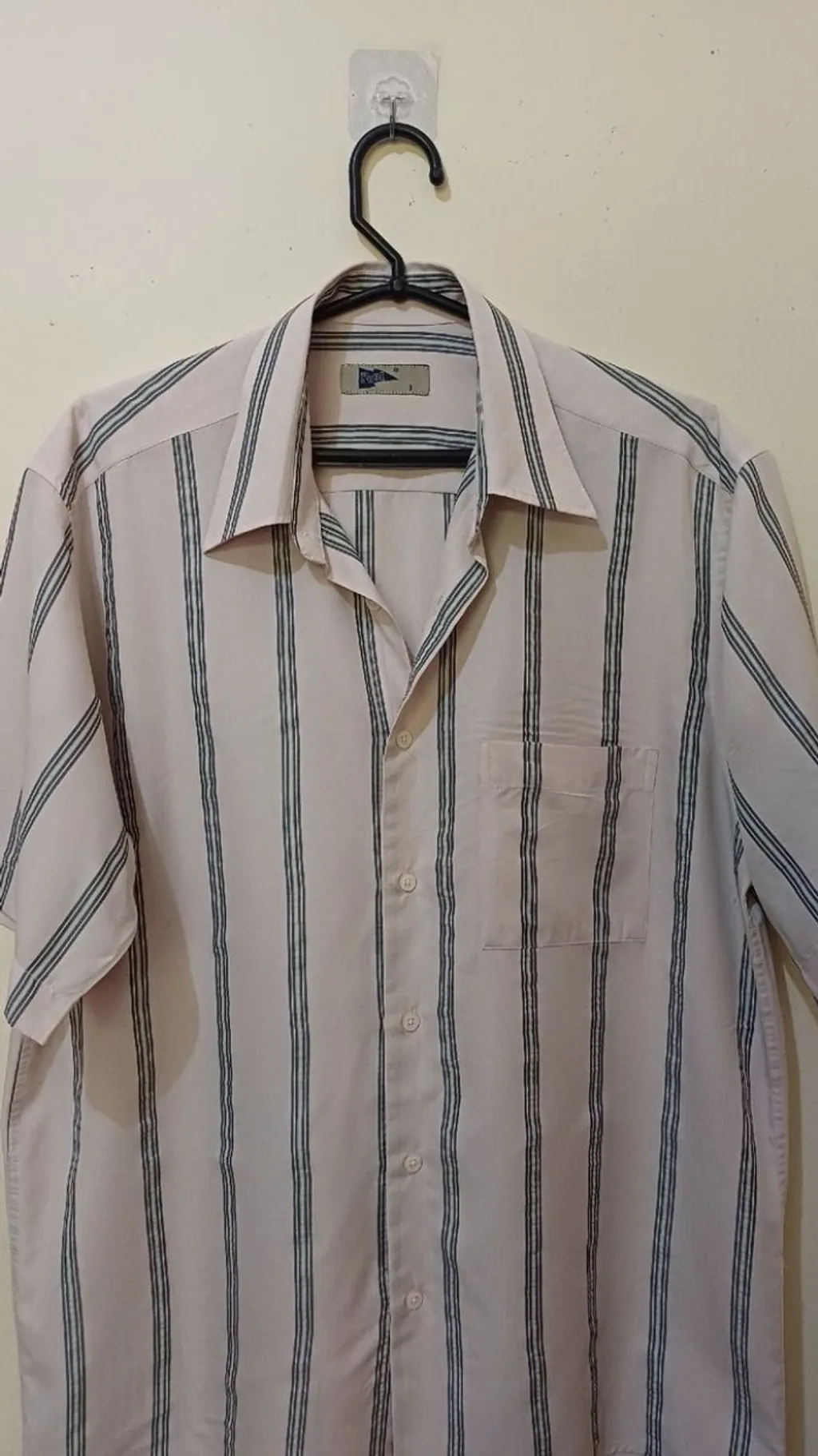 camisa social de botão listrada