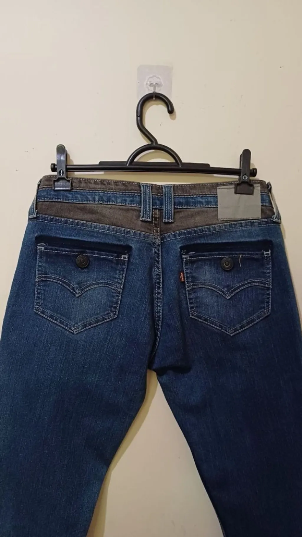 calça levis feminina anos 2000