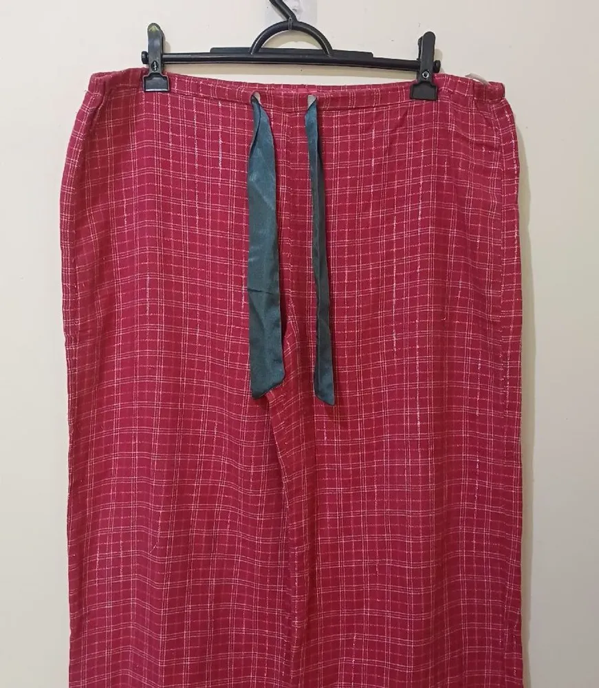 calça feminina xadrez