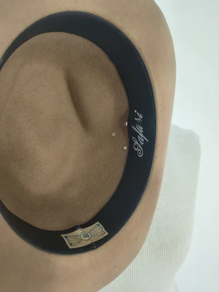 Chapéu Prada Safari vintage