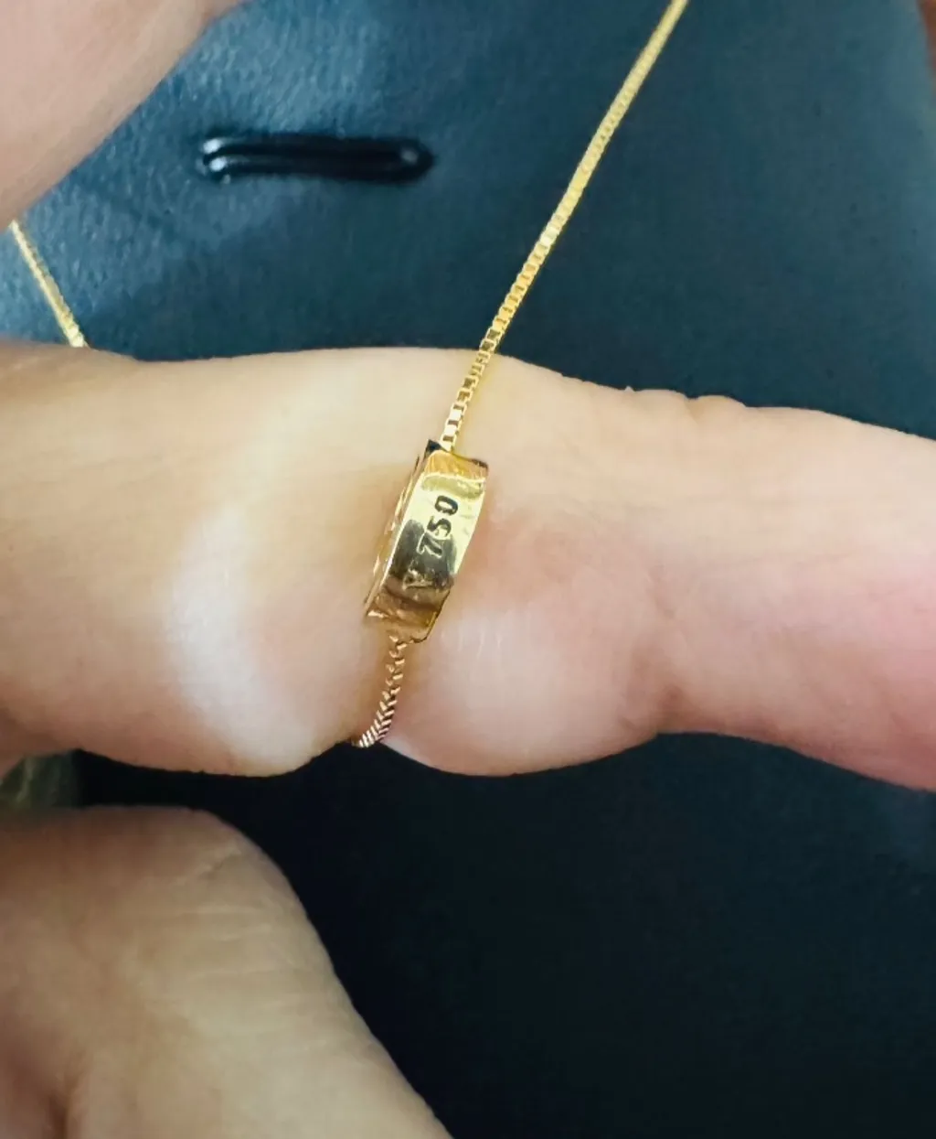 Colar e pingente Vivara coleção MAMA