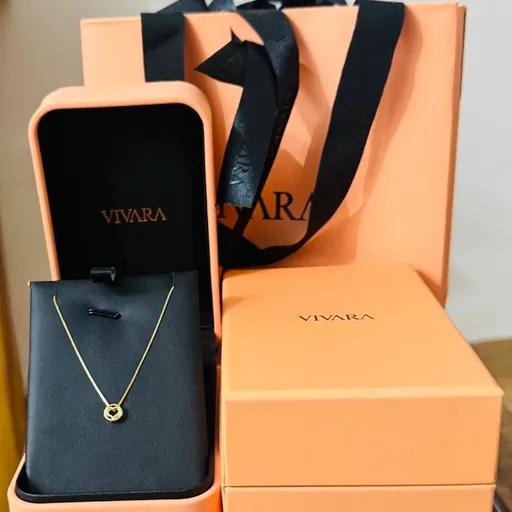 Colar e pingente Vivara coleção MAMA