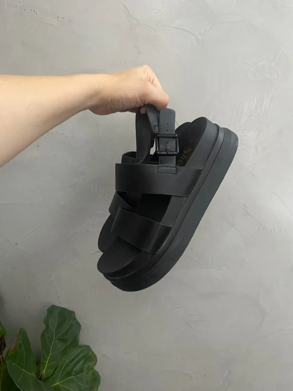 Sandalia Plataforma usada poucas vezes