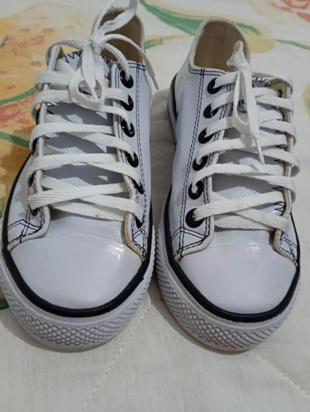 Tênis feminino All Star branco couro original 35