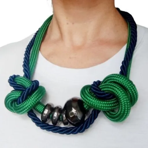 Colar corda