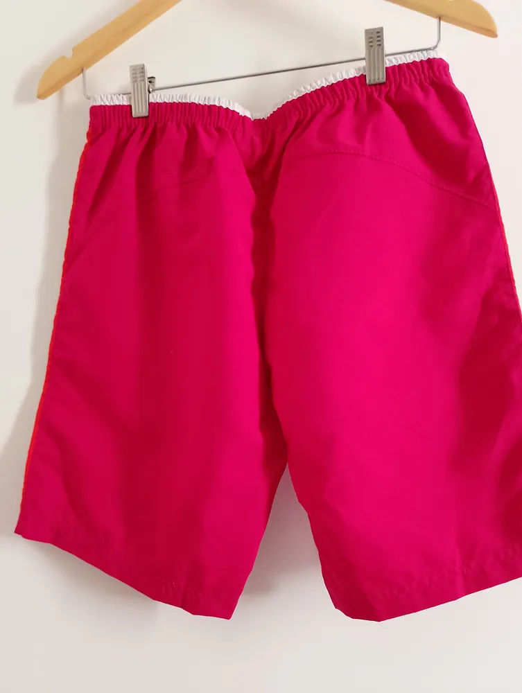 short feminino com bolso lateral nike