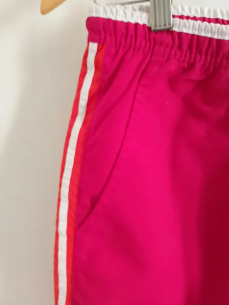 short feminino com bolso lateral nike