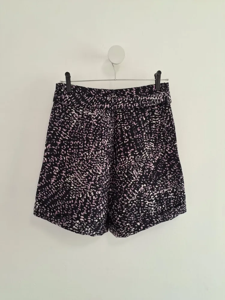 short h&m tamanho m