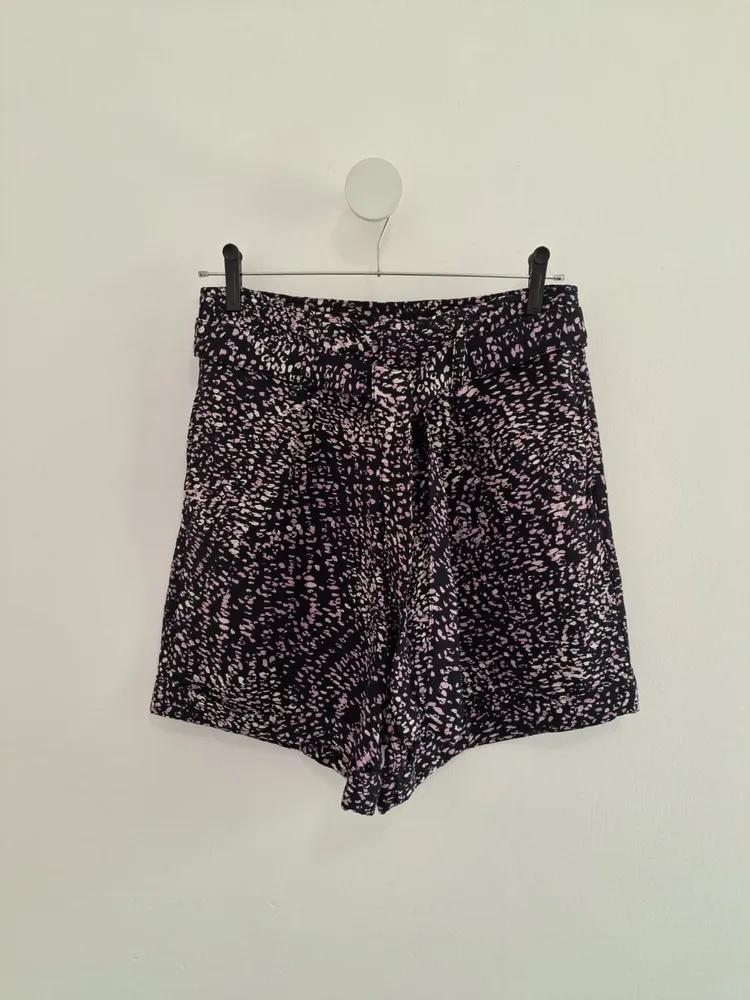 short h&m tamanho m