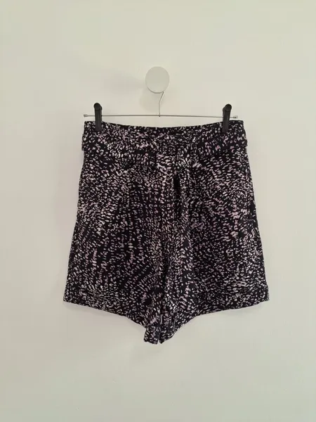 short h&m tamanho m