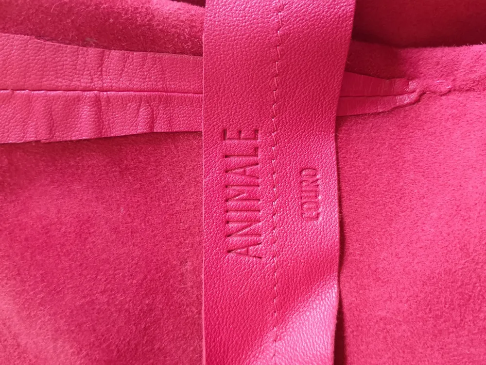 blusa animale couro legítimo vermelha