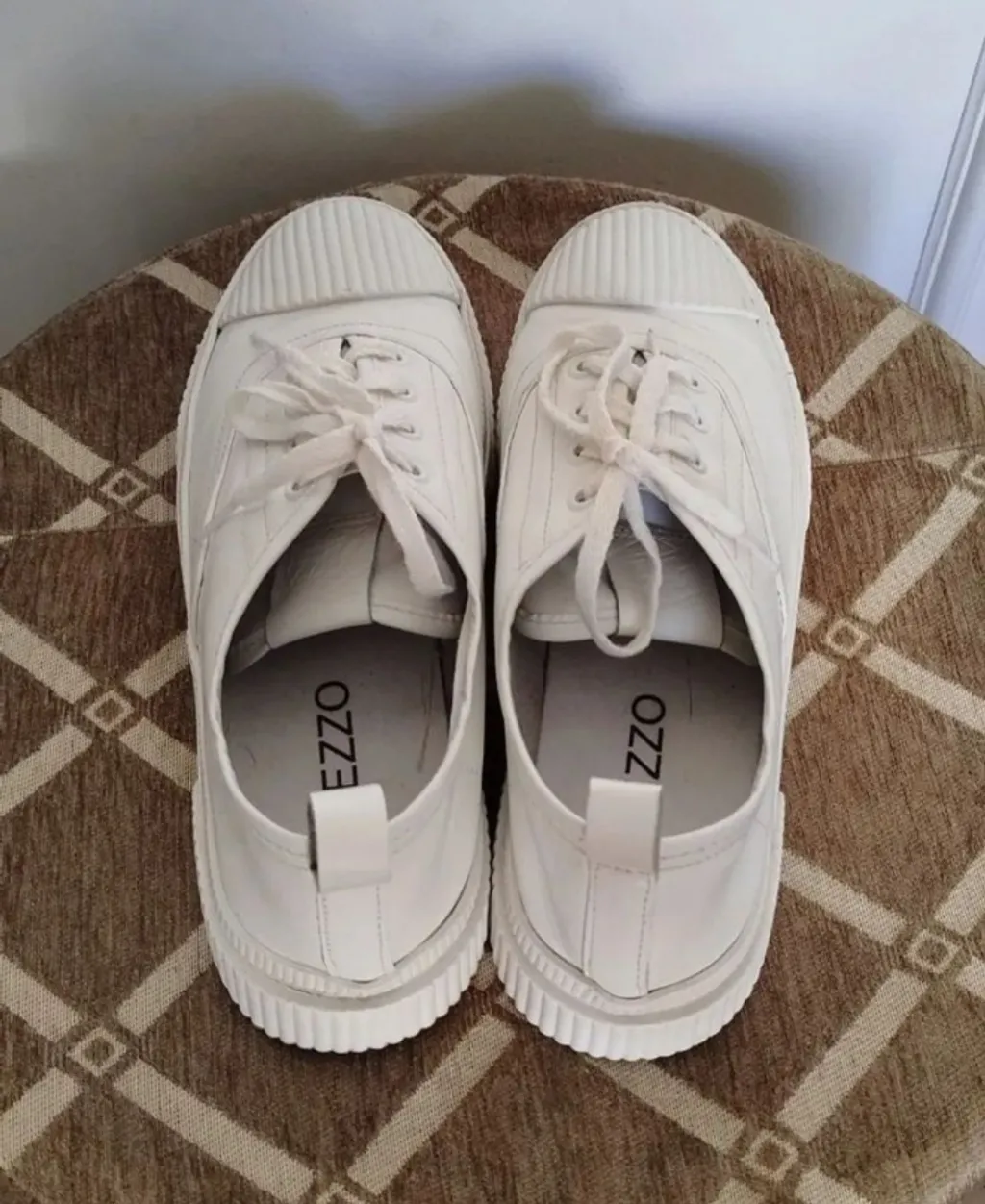 Tênis Arezzo couro branco