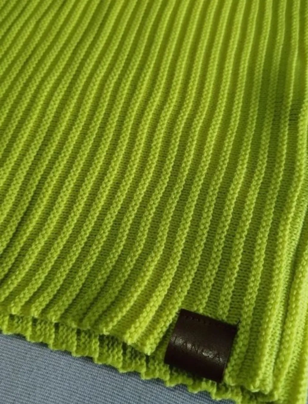 Blusa Lança Perfume tricô verde