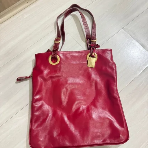 Linda  Bolsa 100% couro