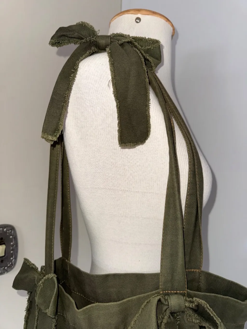 bolsa em sarja verde laços