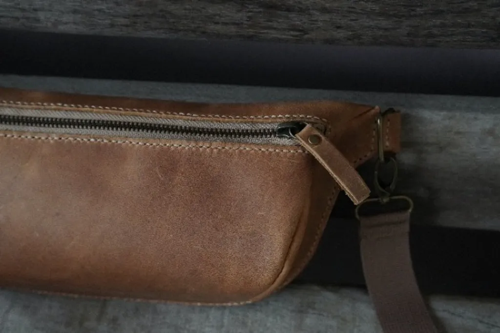 Bolsa Pochete Couro Legitimo Crazy Horse