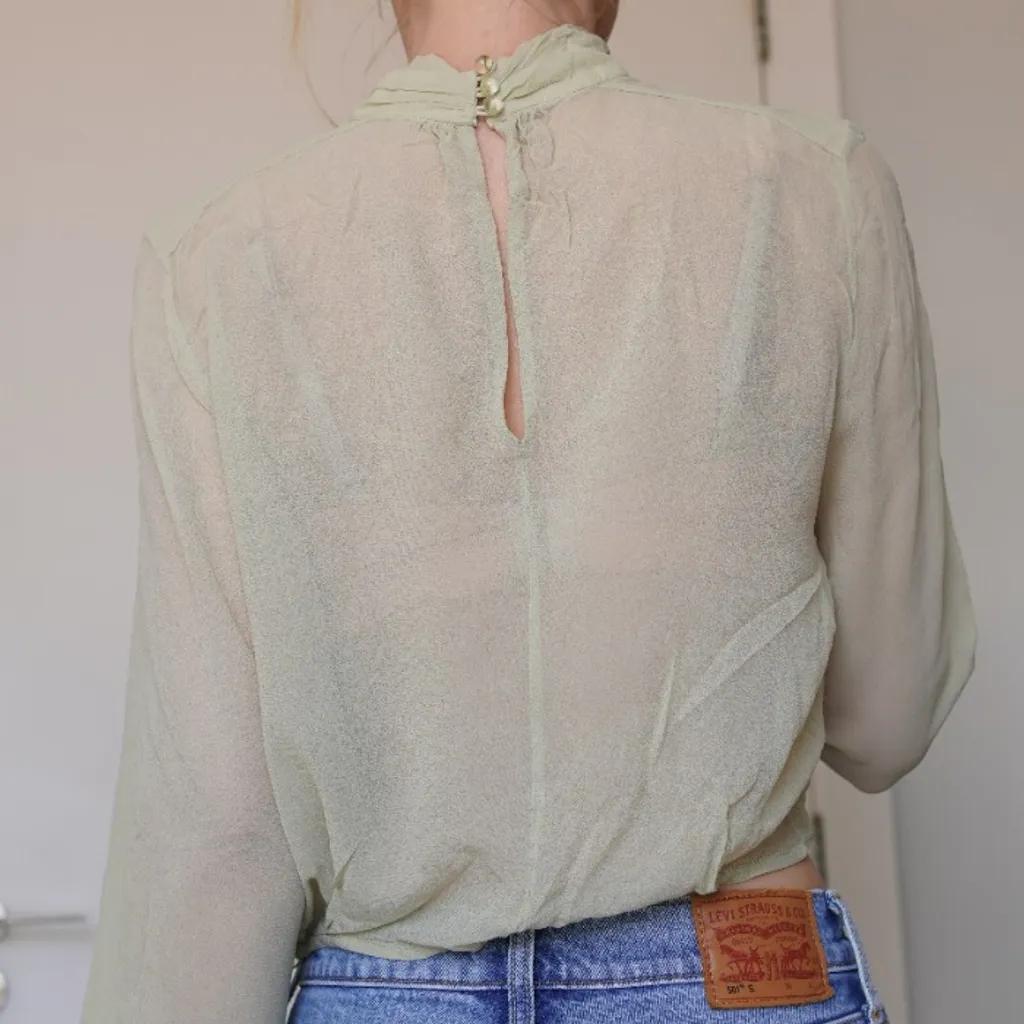 blusa cropped seda pura pistache cris barros