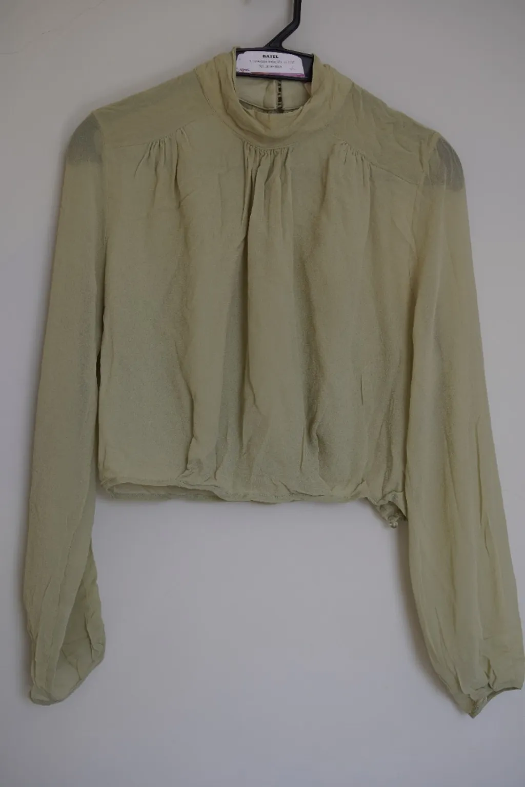 blusa cropped seda pura pistache cris barros