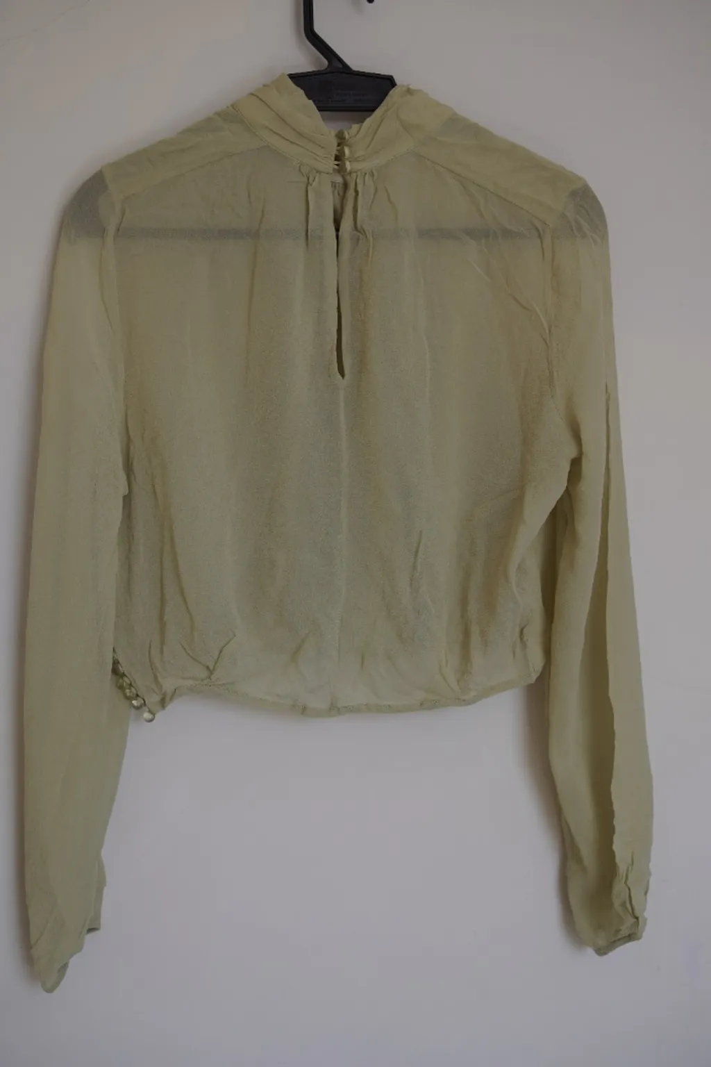 blusa cropped seda pura pistache cris barros