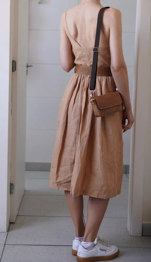 vestido de alça de linho puro