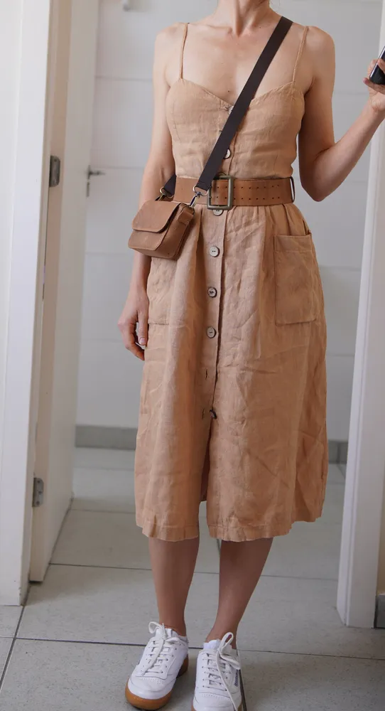 look vestido de linho, cardigã zara, cinto de couro