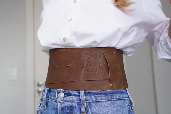 cinto corset de couro legitimo