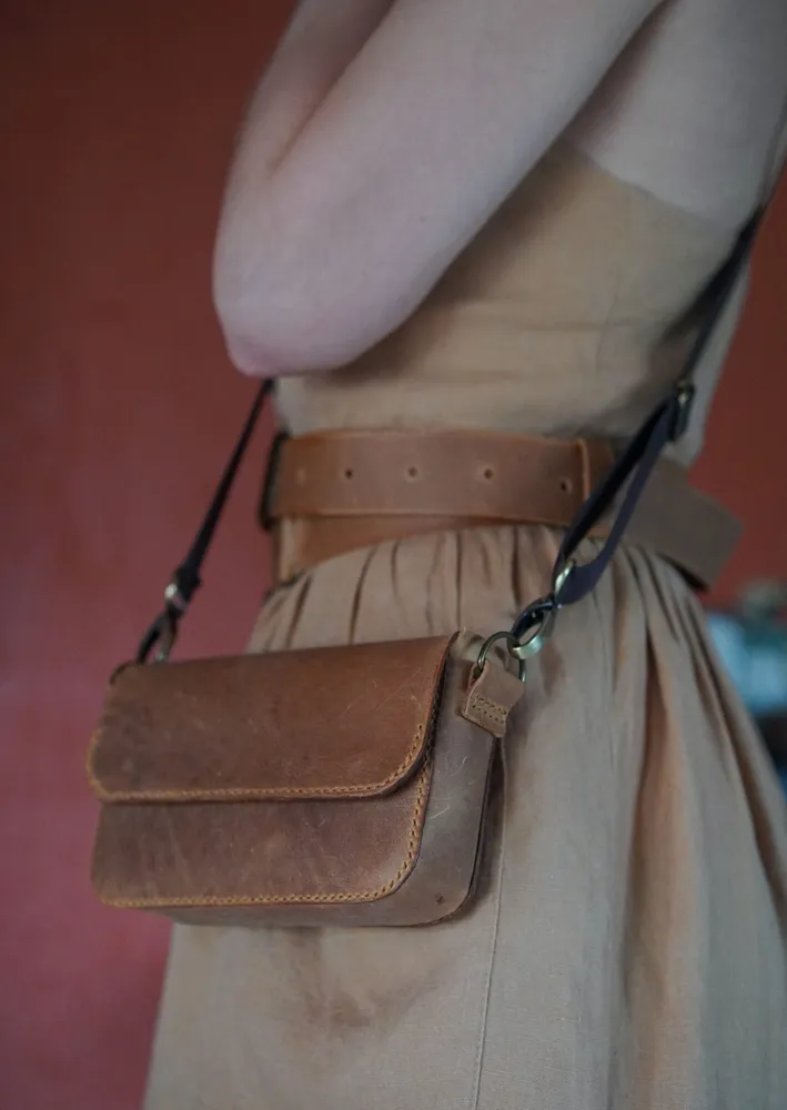 Mini Bolsa Transversal de Couro Legitimo