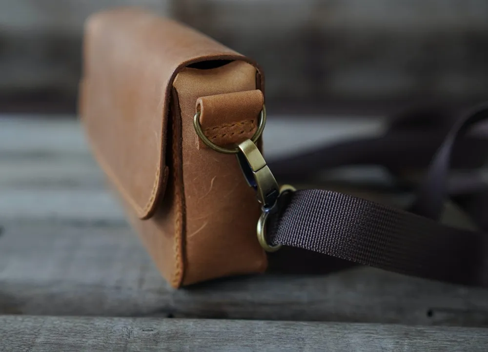 Mini Bolsa Transversal de Couro Legitimo