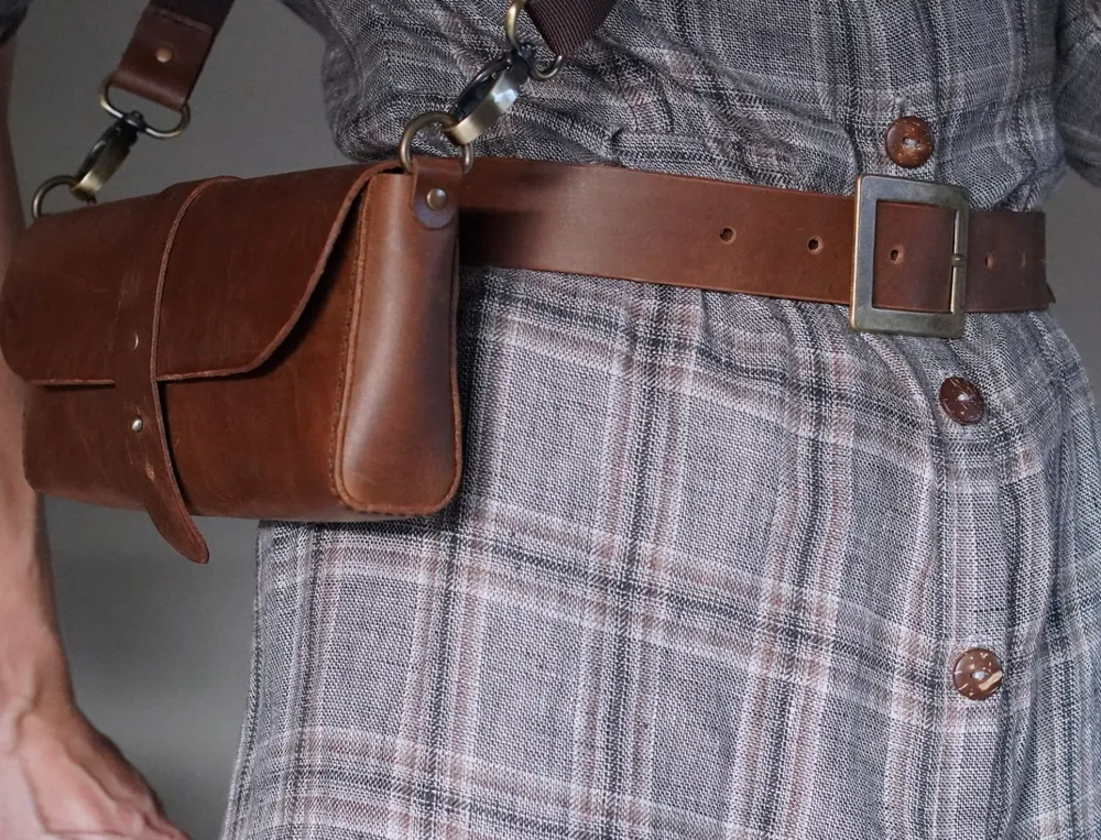 Conjunto Bolsa Transversal de Couro Legítimo com Cinto