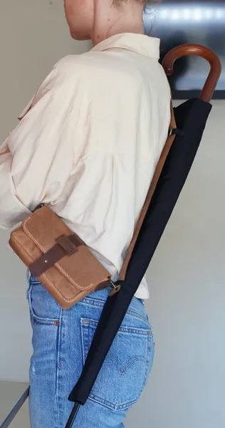 mini bolsa transversal de couro legitimo