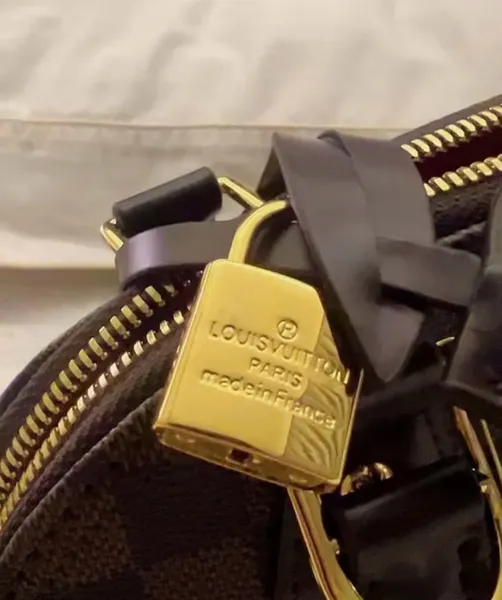 Bolsa Louis Vuitton alma bb