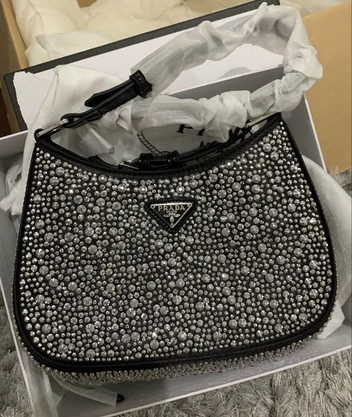bolsa Prada em brilho