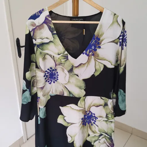 vestido novo de qualidade da marca carlota costa