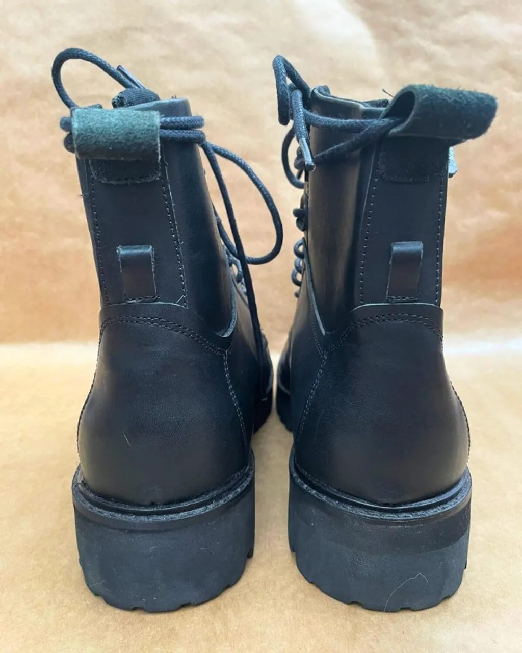 Coturno Couro Legítimo John John