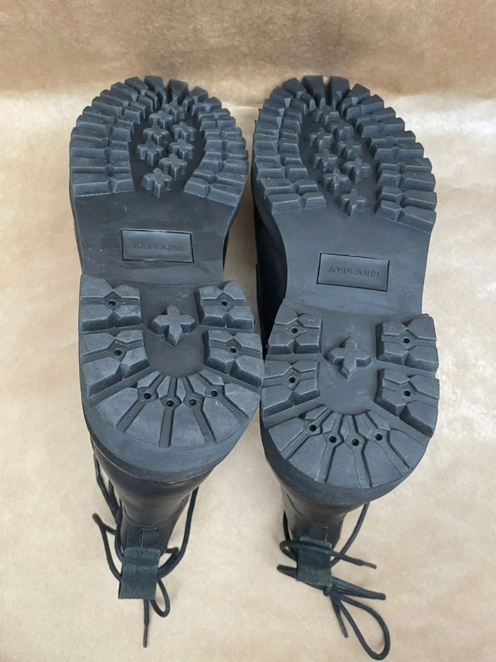 Coturno Couro Legítimo John John