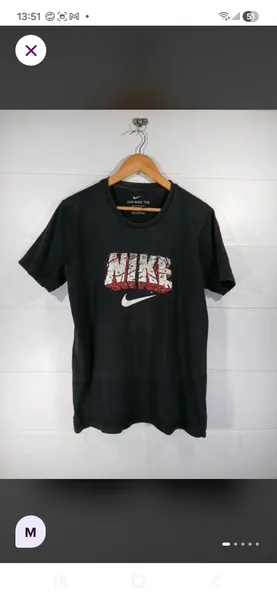 camiseta nike the nike tee preta