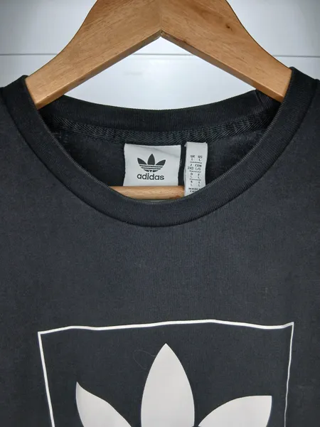 camiseta adidas tamanho g