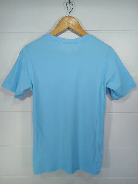 camiseta nike the nike tee azul
