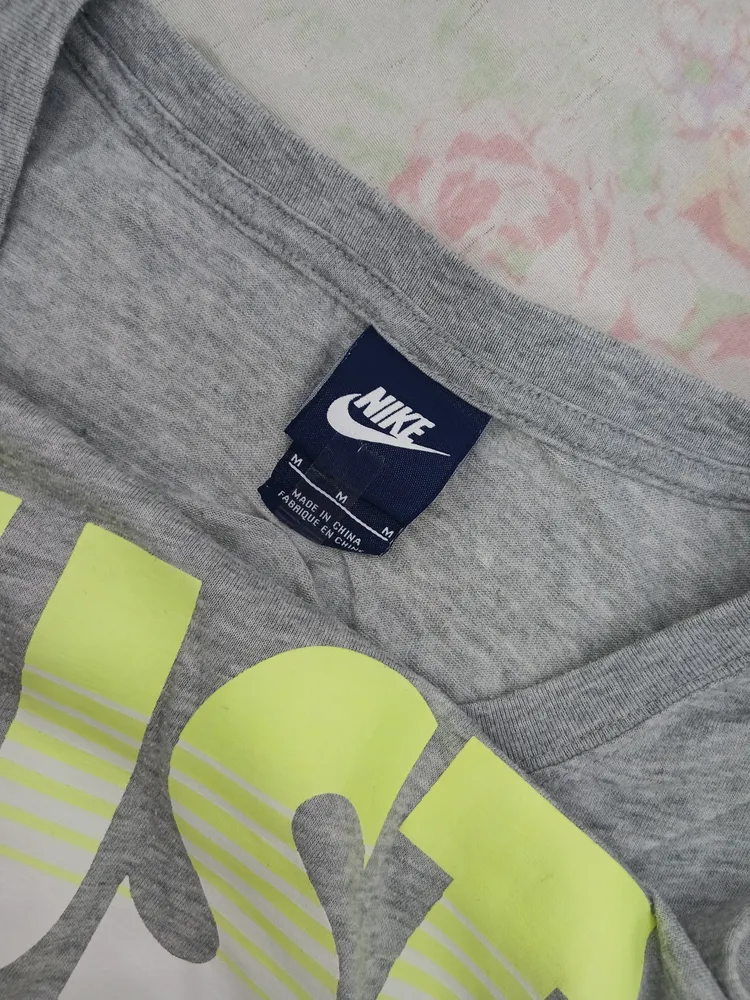 camiseta regata nike cinza m