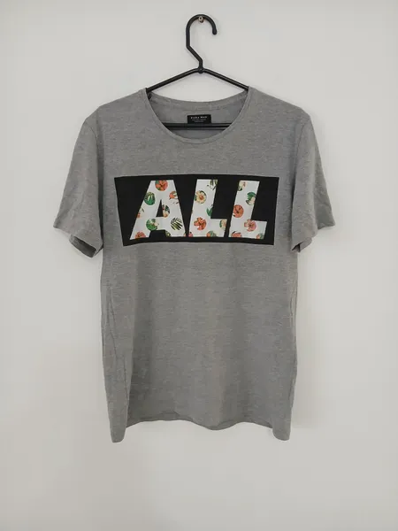 camiseta zara man cinza estampada m