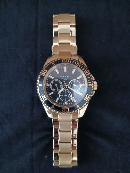 relógio masculino akium vivara dourado