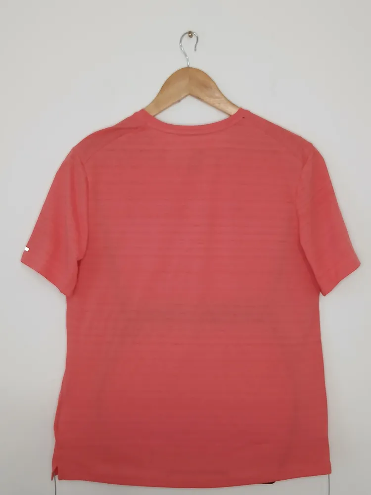 camiseta nike running dri-fit coral p