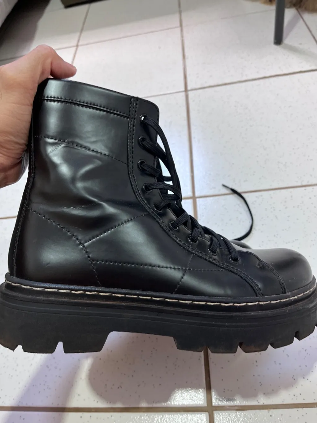 Bota Zara