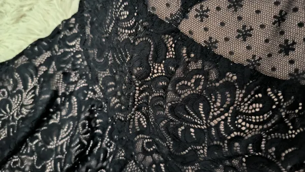 Vestido preto da Rosa Chá tam P