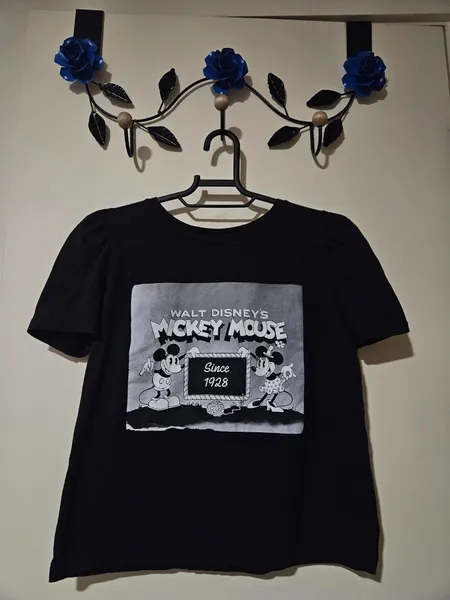 camiseta retrô disney mickey preta