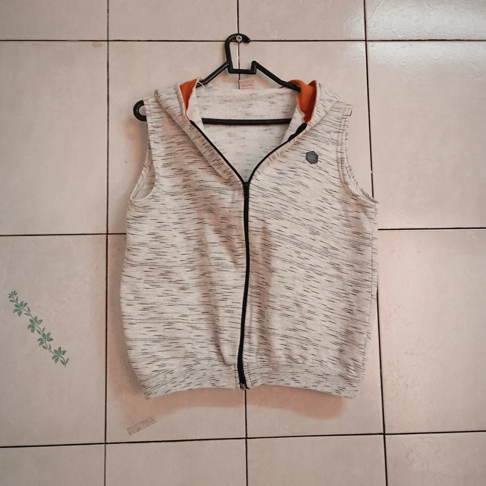 colete masculino com capuz